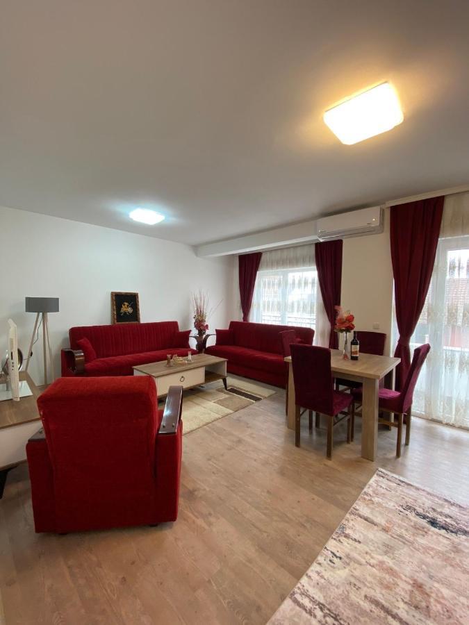 White Apartments Kosovo Polje ภายนอก รูปภาพ